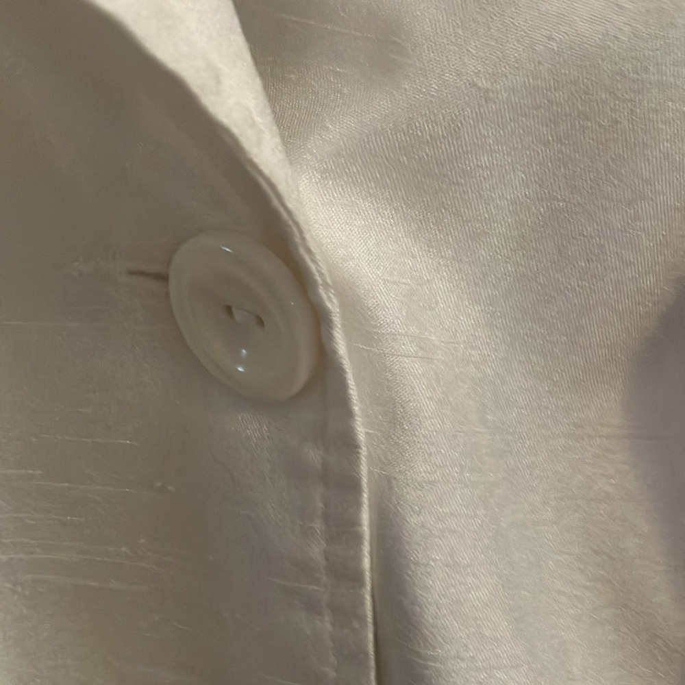 Suit Solid White Jacket With Polka Dot Skirt. - image 3